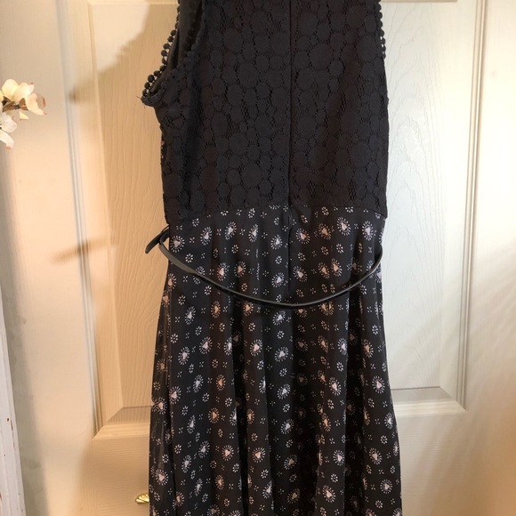 DisneyMini Rocks Dots spring Dress - Picture 5 of 5